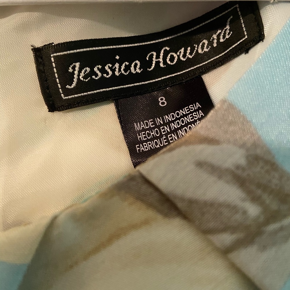 Jessica Howard - Picture 2 of 2